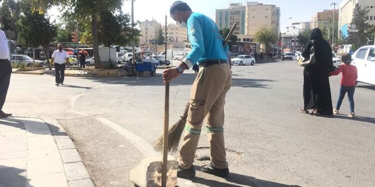 İnsanlık ölmemiş dedirten hareket