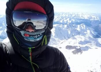 Bursalı dağcı, eksi 40 derecede Avrupa’nın zirvesine tırmandı