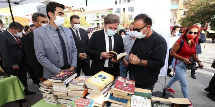 Aksaray’da 100 bin kitap bağışı yapıldı