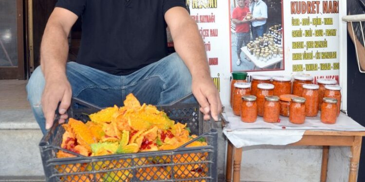 İnternetten öğrendi yurtdışına satıyor