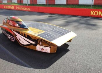 İTÜ’nün güneş arabası Avrupa’dan dereceyle döndü