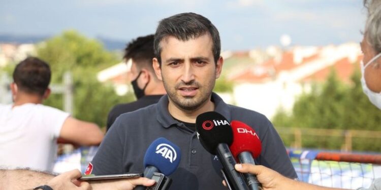 Baykar’dan uzaktan eğitime destek için 5 bin bilgisayar tablet