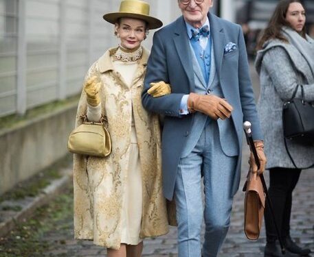 Bir gören bir kez daha bakıyor!