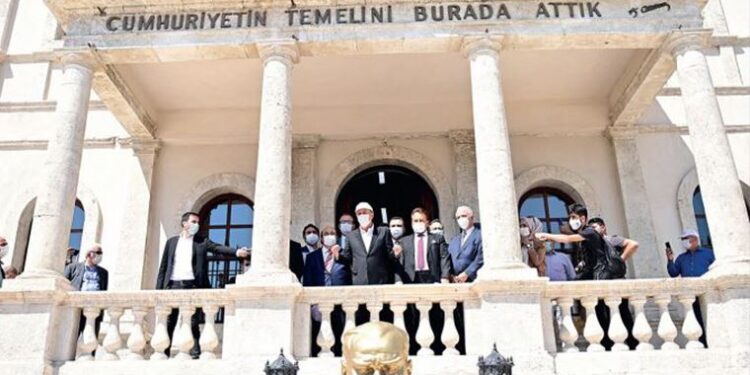 Sivas’ta 101. yıl coşkusu