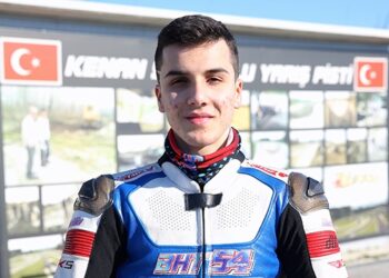 Bahattin Sofuoğlu pist rekoru kırdı