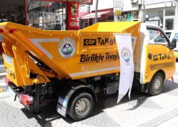 Çöpü dolan taksi çağıracak