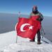Türkiye’nin en yüksek dağına 61 yaşında ikinci kez tırmandı