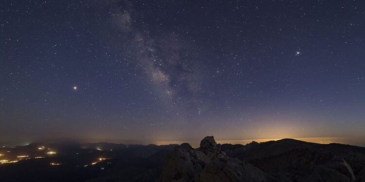 Türkiye’nin en karanlık noktası Isparta Melikler Yaylası’nda yıldızların altında gökyüzü şöleni