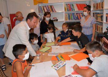 Köy çocukları için Doğaköy Halk Kütüphanesi açıldı