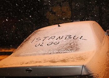 İstanbul beyaza büründü