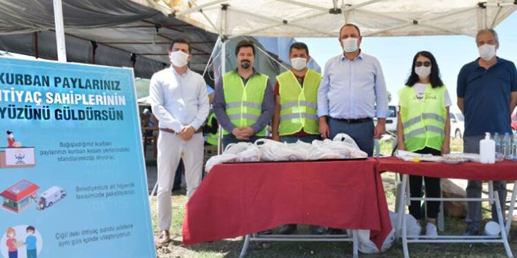 Çiğli’de ihtiyaç sahibi yurttaşlar için örnek dayanışma