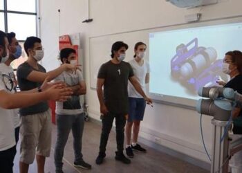 Gençlerden ‘insansız su altı aracı’ projesi