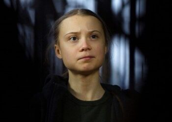 Greta Thunberg yine ödülünü bağışladı