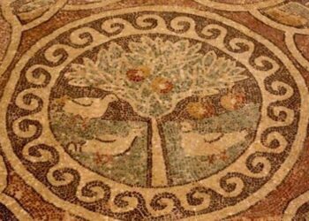 Kaçak kazıda ortaya çıkan 1800 yıllık ‘elma mozaiği’ sergileniyor