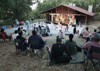 Doğanın içinde tiyatro