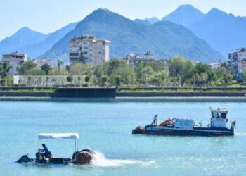 Boğaçay, bir ayda 550 ton bitki, 5 ton çöpten temizlendi