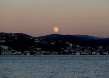 2018’in ilk gününde ‘Süper Ay’ sürprizi