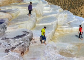 Van’ın “Pamukkalesi” Saklı Şelale ziyaretçilerini bekliyor