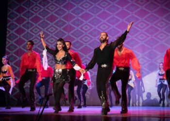 Anadolu Ateşi’nden yeni proje: Romanlarla Dans