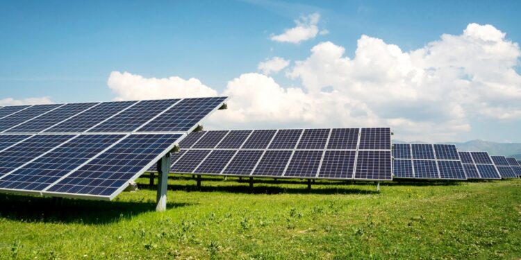 Türkiye’nin güneş enerjisi alanındaki hacmi büyüyor