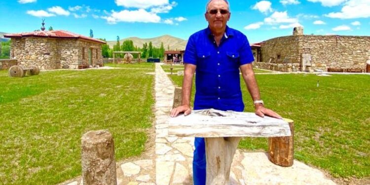 Kenan Yavuz Etnografya Müzesi’nde “Kem Eğirme” etkinliği