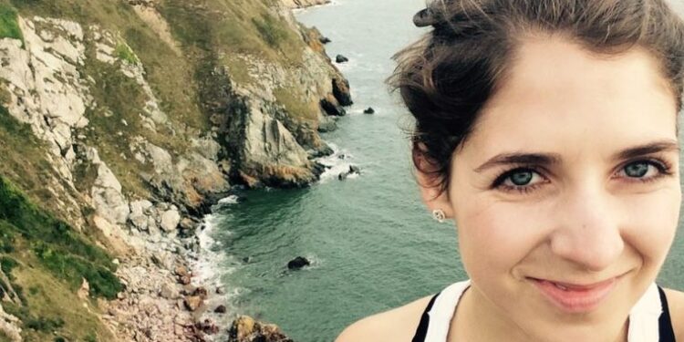 Conway düğümü: Lisa Piccirillo adlı bir öğrenci, 50 yıldır çözülemeyen matematik problemini çözdü