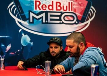 Red Bull M.E.O. oyun coşkusunu İstanbul Boğazı’nın ortasına taşıyor