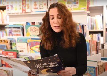 Fatma Toptaş Polyanna masalını okuyor