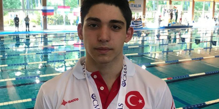 Genç milli yüzücü dünya ikincisi oldu