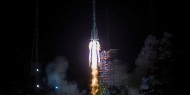 Çin’in GPS’e alternatif olarak geliştirdiği sistem göreve başladı