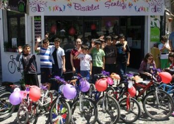 Bisikletseverler şenlikte buluştu