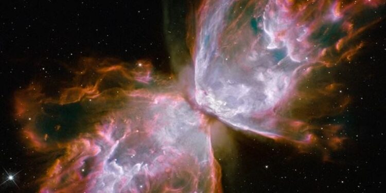 NASA Kelebek Nebula’nın görüntülerini paylaştı