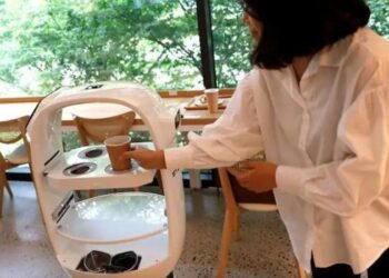 30 saniyede kahve hazırlayan robot