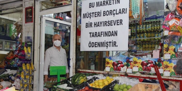 Gizemli hayırsever mahallenin borçlarını kapattı