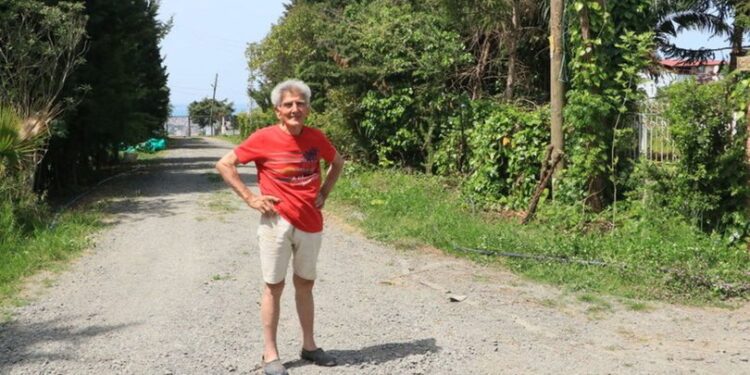 24 yıl emekle kıraç arsayı orman yaptı