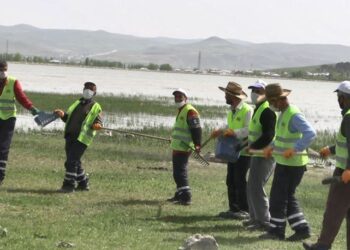 Tam 30 ton çöp! Halay çektiler!