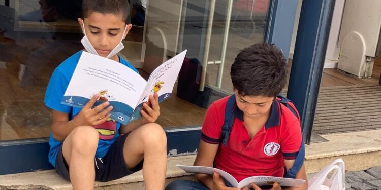 Çocuklara 10 bin kitap