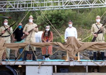 Tırda tiyatro ile 19 Mayıs kutlayacaklar