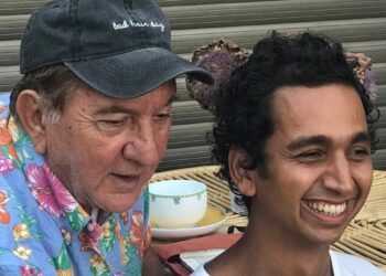 Üç dilde tiyatro projesi