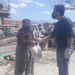 İhtiyaç sahibi ailelere sıcak yemek dağıtımı yapılıyor