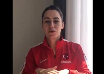 Milli karatecilerden işitme engelli sporculara destek