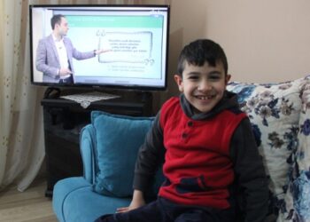 TRT EBA’yı izleyemiyordu, televizyon hediye edildi