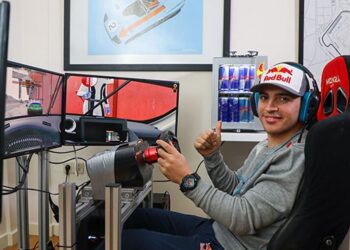 Ayhancan Güven simülasyon yarışında zirvede