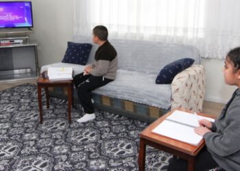 Ercişli öğrenciler televizyona kavuştu