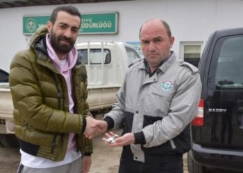 Eski futbolcunun 80 bin liralık saatini belediye işçileri buldu