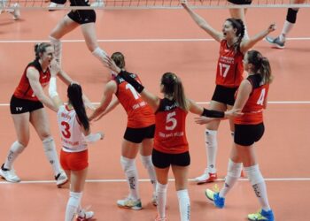 Türk Hava Yolları yarı finalde