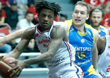 Bahçeşehir Koleji evinde kazandı