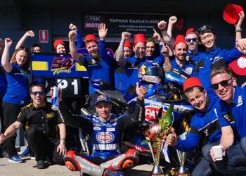 Toprak Razgatlıoğlu sezonu birincilikle açtı