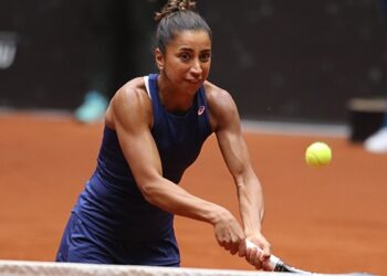 Milli tenisçi Çağla Büyükakçay’dan bir ilk