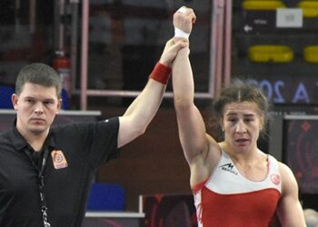 Yasemin Adar adını finale yazdırdı